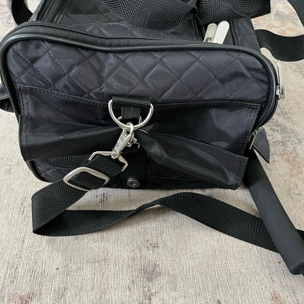 Sherpa - Original Deluxe Travel Bag Pet Carrier size medium- TSA APPROVED